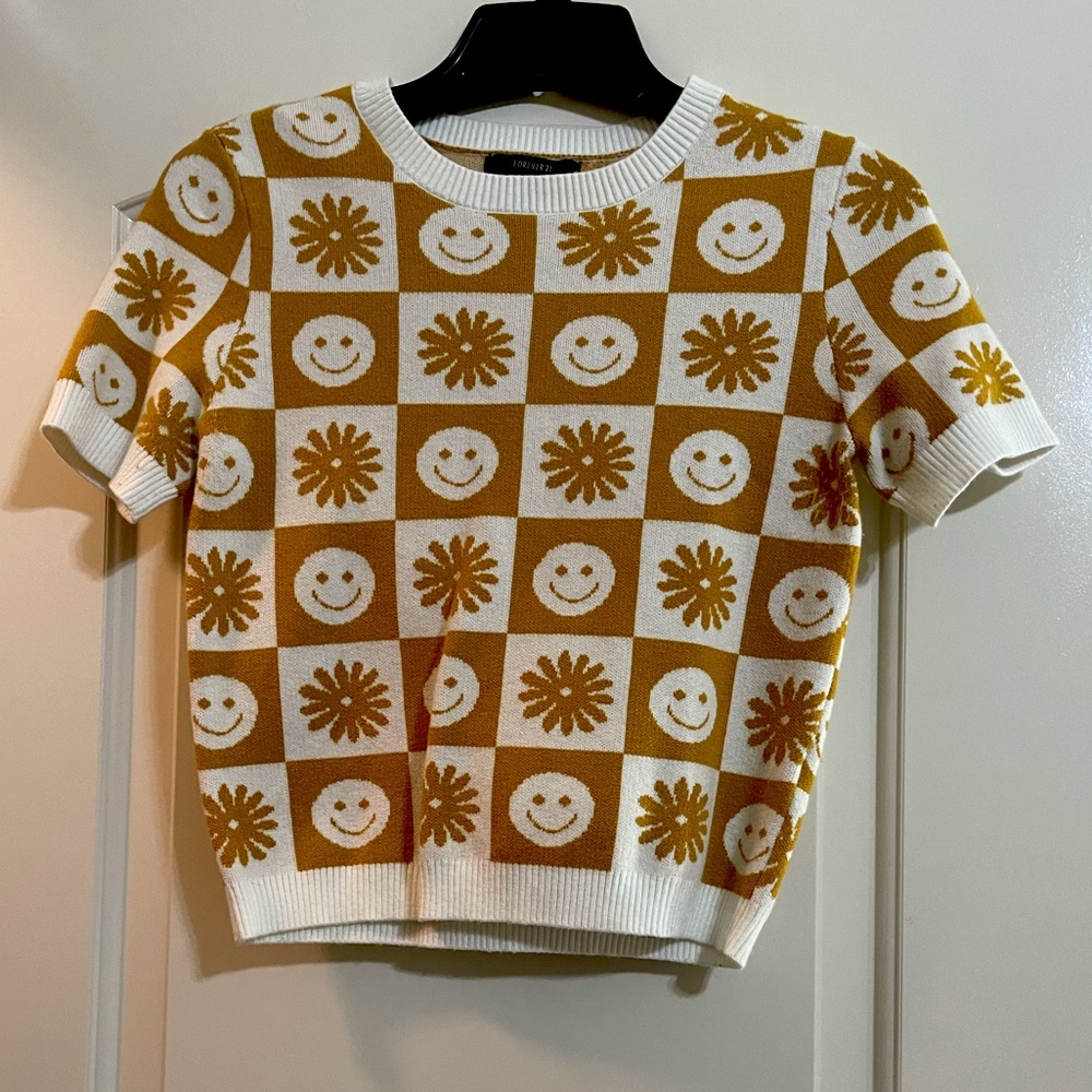 Forever 21 Smiley Face Top